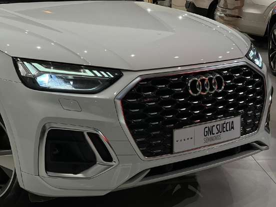 AUDI-Q5-2024