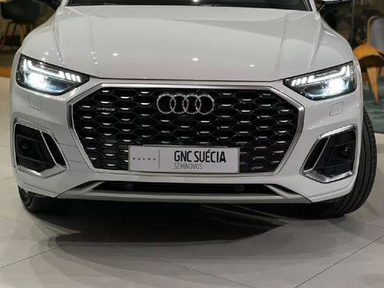 AUDI-Q5-2024
