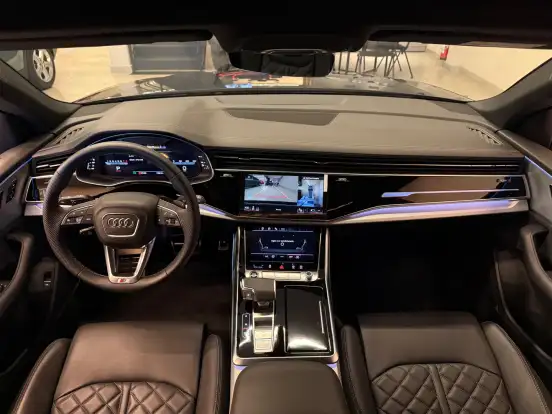AUDI-Q8-3.0 TFSI GASOLINA PERFORMANCE BLACK QUATTRO TIPTRONIC AUDI-Q8-2025