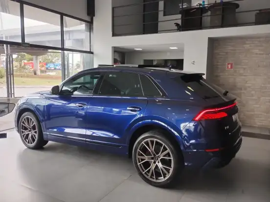 AUDI-Q8-3.0 TFSI GASOLINA PERFORMANCE QUATTRO TIPTRONIC AUDI-Q8-2023