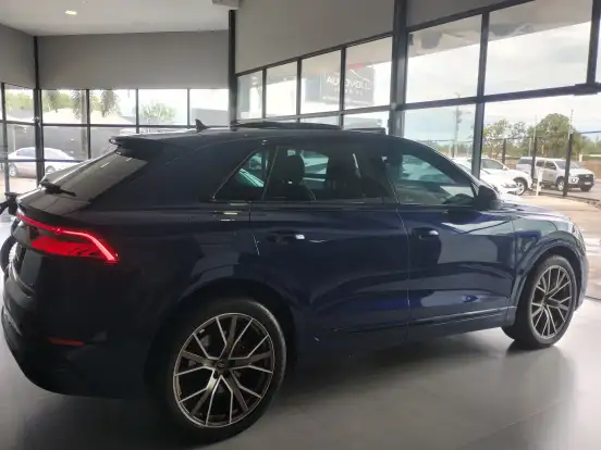 AUDI-Q8-3.0 TFSI GASOLINA PERFORMANCE QUATTRO TIPTRONIC AUDI-Q8-2023