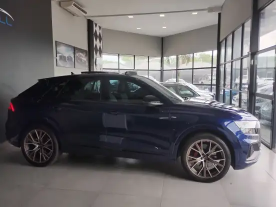 AUDI-Q8-3.0 TFSI GASOLINA PERFORMANCE QUATTRO TIPTRONIC AUDI-Q8-2023