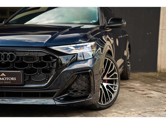 AUDI-Q8-2025