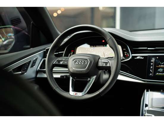 AUDI-Q8-3.0 TFSI GASOLINA PERFORMANCE BLACK QUATTRO TIPTRONIC AUDI-Q8-2025