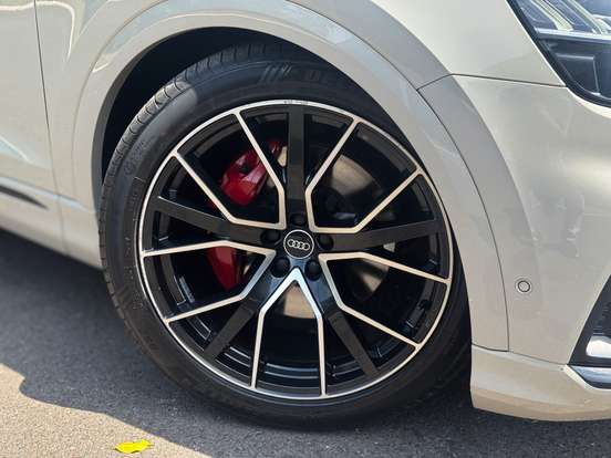 AUDI-Q8-3.0 TFSI GASOLINA PERFORMANCE BLACK QUATTRO TIPTRONIC AUDI-Q8-2021