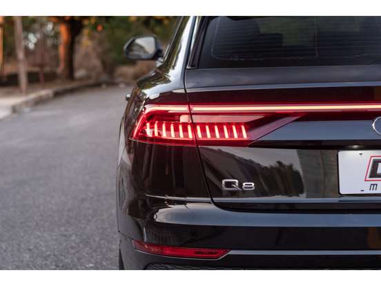 AUDI-Q8-3.0 TFSI GASOLINA PERFORMANCE BLACK QUATTRO TIPTRONIC AUDI-Q8-2022