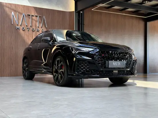 AUDI-RS Q3-2021