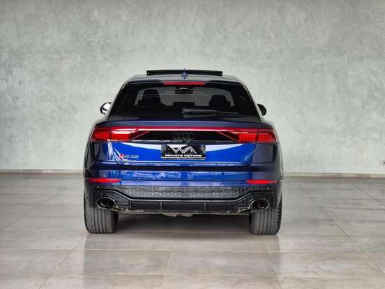 AUDI-RS Q8-2023