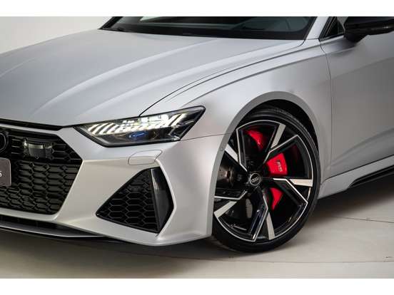 AUDI-RS6-2022