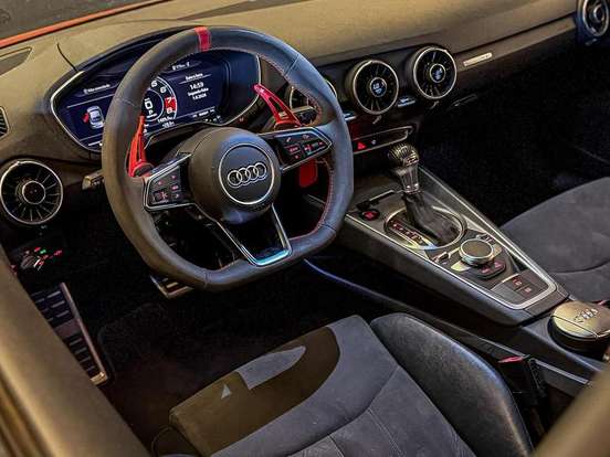 AUDI-TT-2015