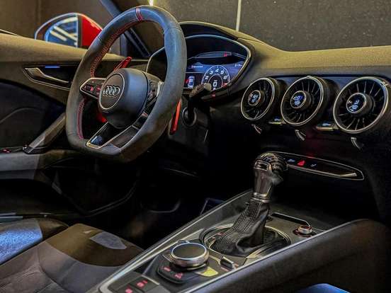 AUDI-TT-2015