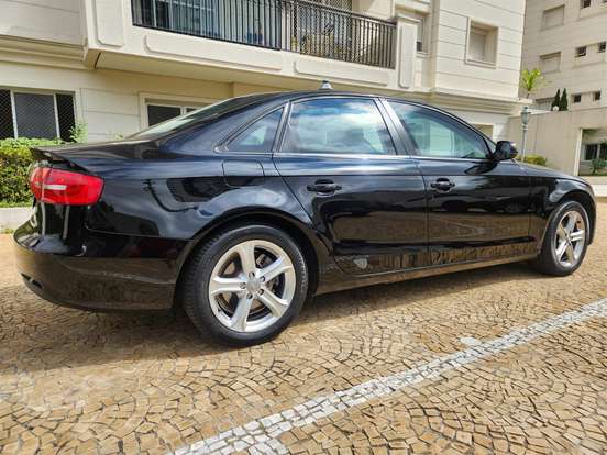 AUDI-A4-2013