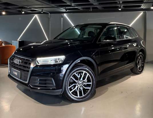 AUDI-Q5-2019