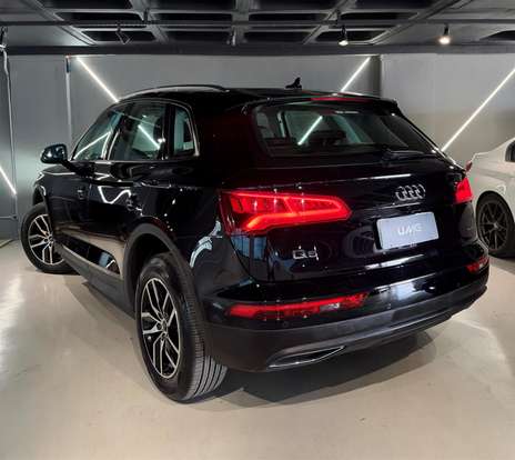 AUDI-Q5-2019