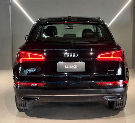 AUDI-Q5-2019