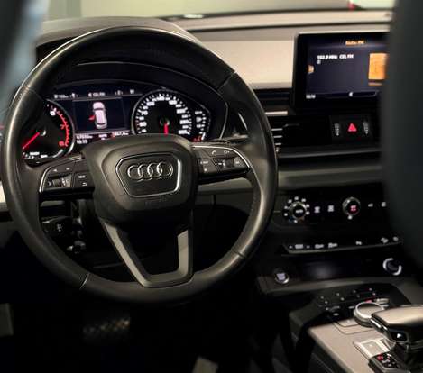 AUDI-Q5-2019