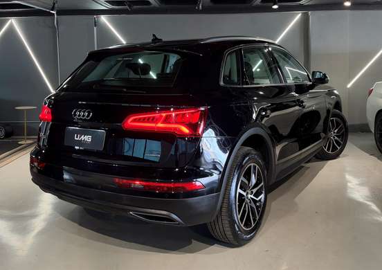 AUDI-Q5-2019