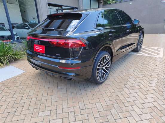AUDI-Q8-3.0 TFSI GASOLINA PERFORMANCE BLACK QUATTRO TIPTRONIC AUDI-Q8-2025