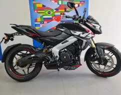 BAJAJ DOMINAR NS400Z BAJAJ DOMINAR NS400Z