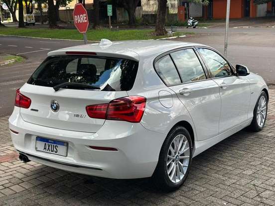 BMW-120i-2015