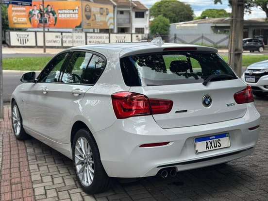 BMW-120i-2015