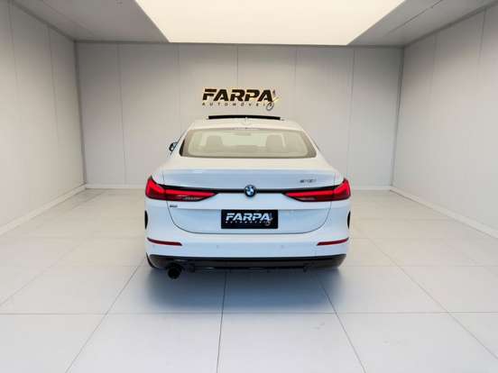 BMW-218i-2021