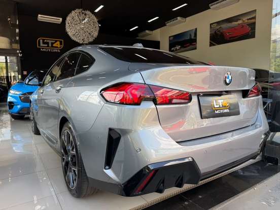 BMW-220i-2025