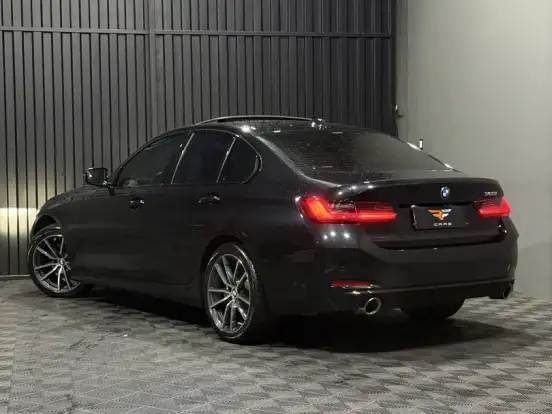 BMW-320i-2.0 16V TURBO FLEX SPORT GP AUTOMÁTICO BMW-320i-2022