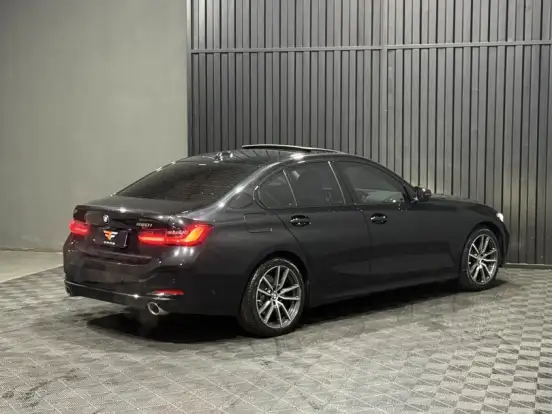 BMW-320i-2.0 16V TURBO FLEX SPORT GP AUTOMÁTICO BMW-320i-2022