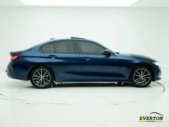 BMW-320i-2024
