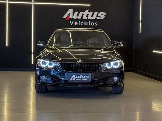 BMW-320i-2013