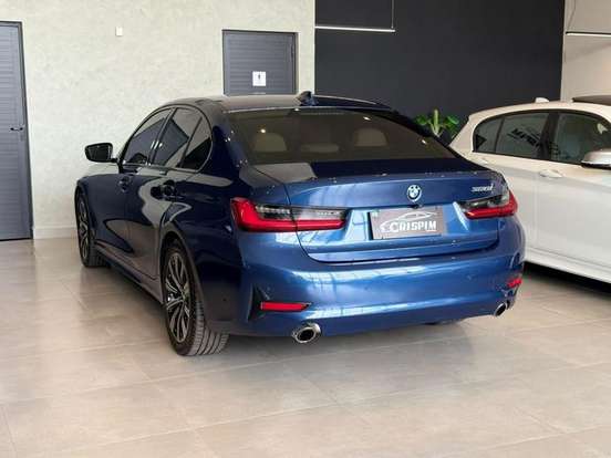 BMW-320i-2021