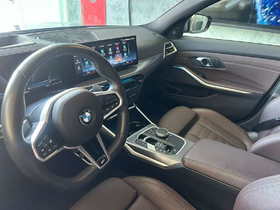 BMW-320i-2025