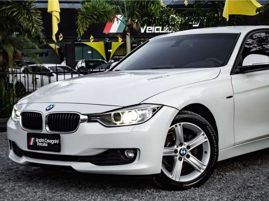 BMW-320i-2013