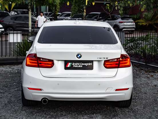 BMW-320i-2.0 16V TURBO GASOLINA 4P AUTOMÁTICO BMW-320i-2013