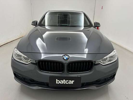BMW-320i-2017
