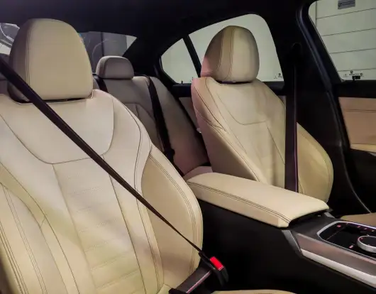 BMW-330e-2025