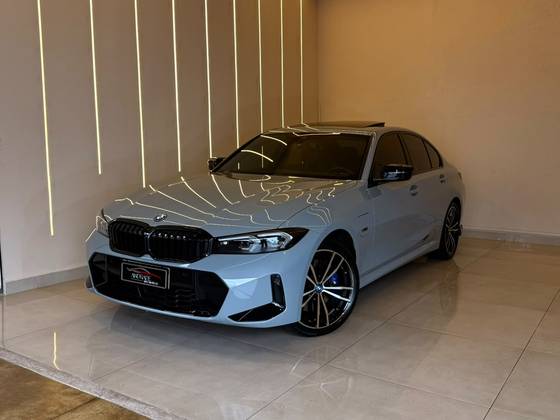 BMW 330e 2.0 16V TURBO HÍBRIDO M SPORT AUTOMÁTICO