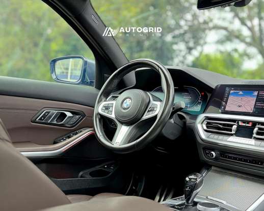 BMW-330e-2022