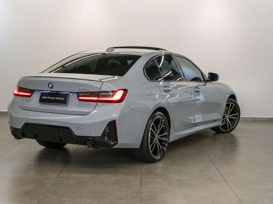 BMW-330e-2.0 16V TURBO HÍBRIDO M SPORT AUTOMÁTICO BMW-330e-2023