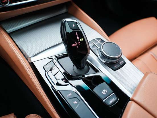 BMW-530e-2.0 16V TWINPOWER HÍBRIDO M SPORT AUTOMÁTICO BMW-530e-2020