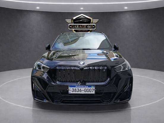 BMW-iX1-2023