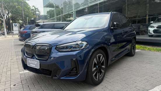 BMW-iX3-2023