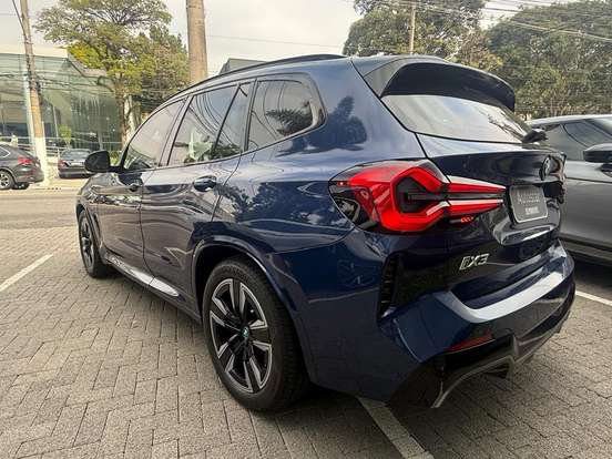 BMW-iX3-ELÉTRICO M SPORT BMW-iX3-2023