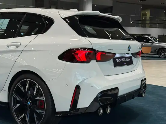 BMW-M 135i-2025