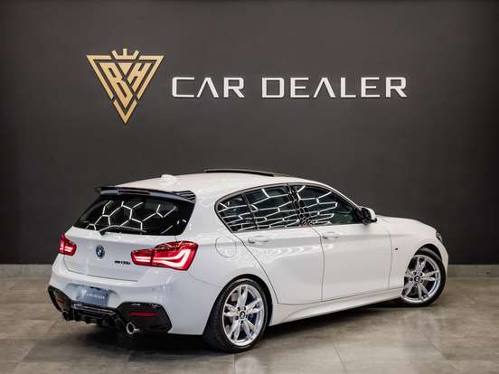 BMW-M 135i-3.0 24V TURBO GASOLINA 4P AUTOMÁTICO BMW-M 135i-2015