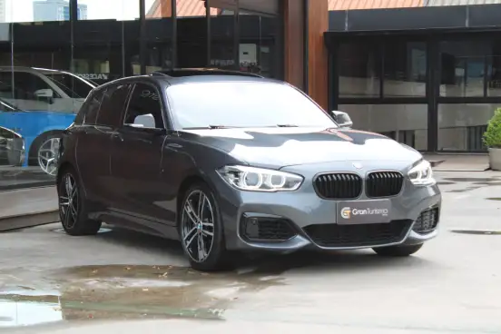 BMW-M 140i-2019