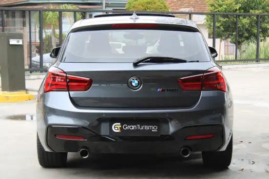 BMW-M 140i-2019