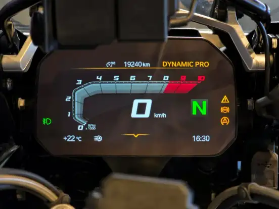 BMW-R 1250 GS ADVENTURE TRIPLE BLACK-2024