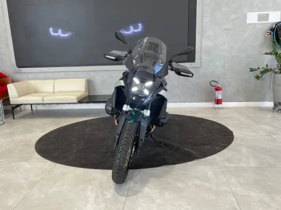BMW R 1300 GS TRIPLE BLACK 